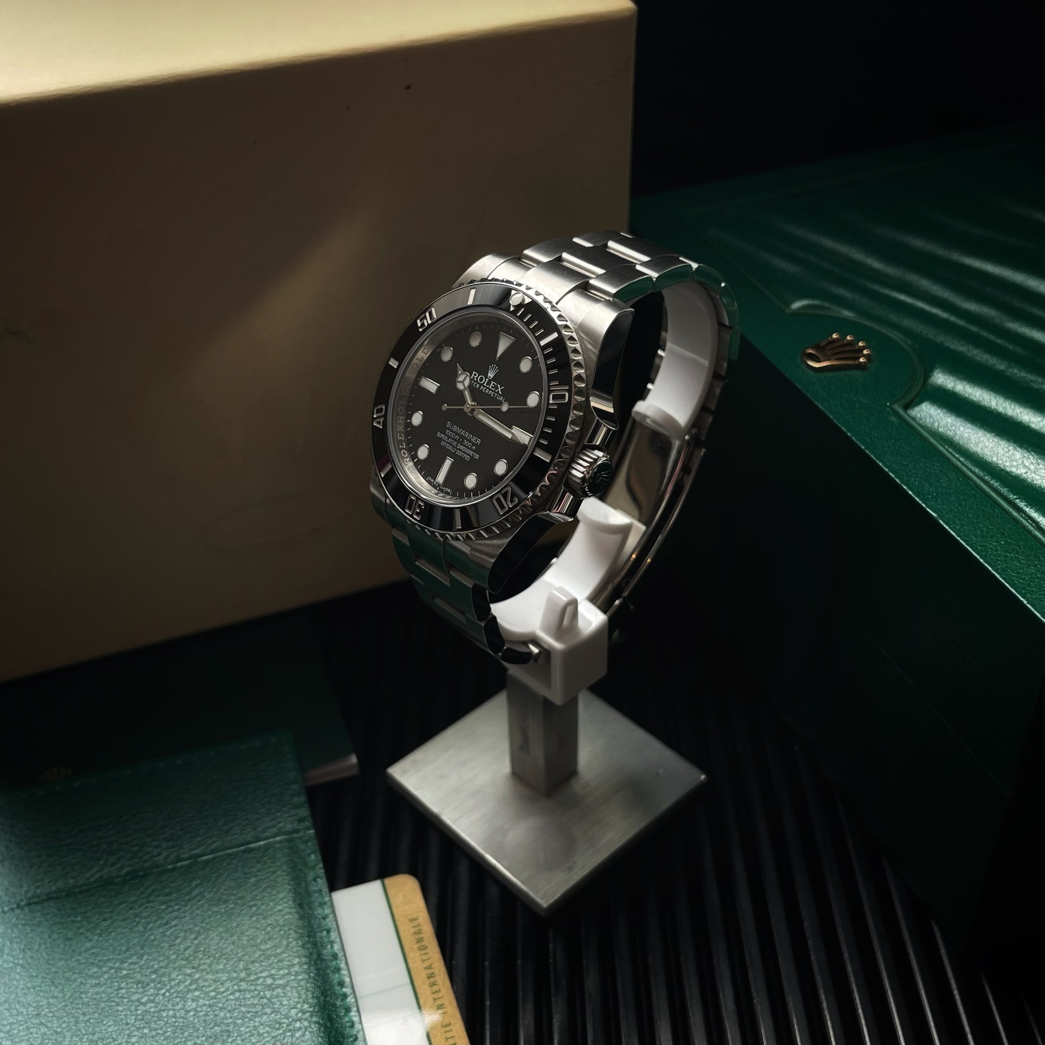 Rolex Submariner No Date 114060.