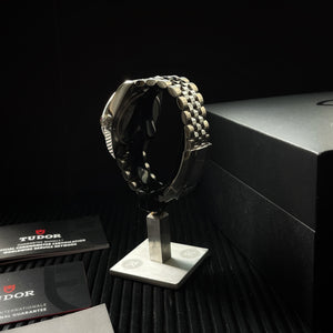 Tudor Black Bay Métas