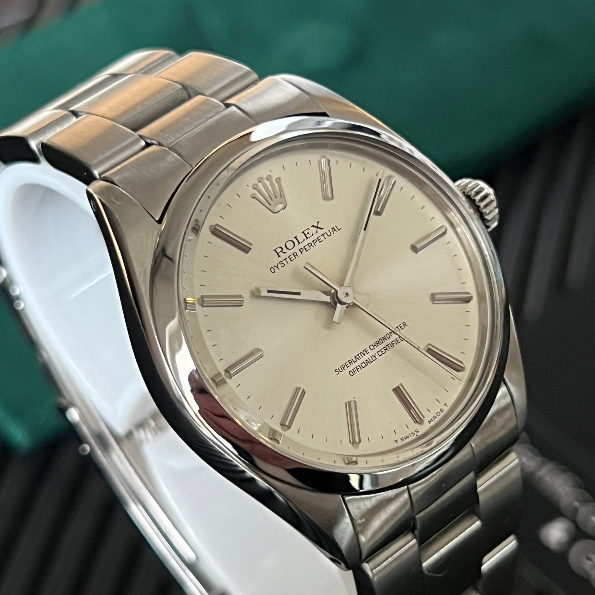 Rolex Oyster Perpetual 1002