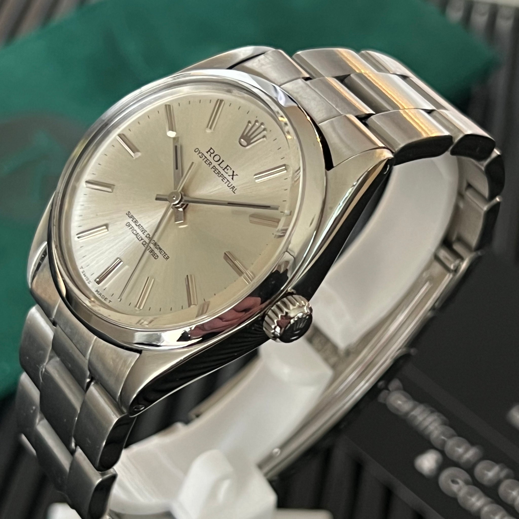 Rolex Oyster Perpetual 1002