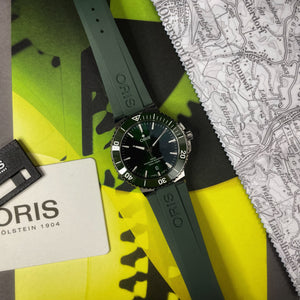 Oris
Montre suisse
Haute horlogerie
Précision automatique
Design élégant
Performance
Étanchéité
Néo vintage
Bracelet acier
Verre saphir
Mouvement automatique
Réserve de marche
Qualité durable
Style sophistiqué
