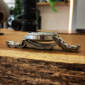 Oris
Montre caen
Oris caen
Montre suisse
Haute horlogerie
Précision automatique
Design élégant
Performance
Étanchéité
Néo vintage
Bracelet acier
Verre saphir
Mouvement automatique
Réserve de marche
Qualité durable
