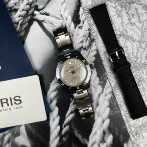 Oris
Montre suisse
Haute horlogerie
Précision automatique
Plongeuse
Design élégant
Performance
Étanchéité
Bracelet acier
Lunette en céramique
Verre saphir
Mouvement automatique
Réserve de marche
Qualité durable
Style sophistiqué