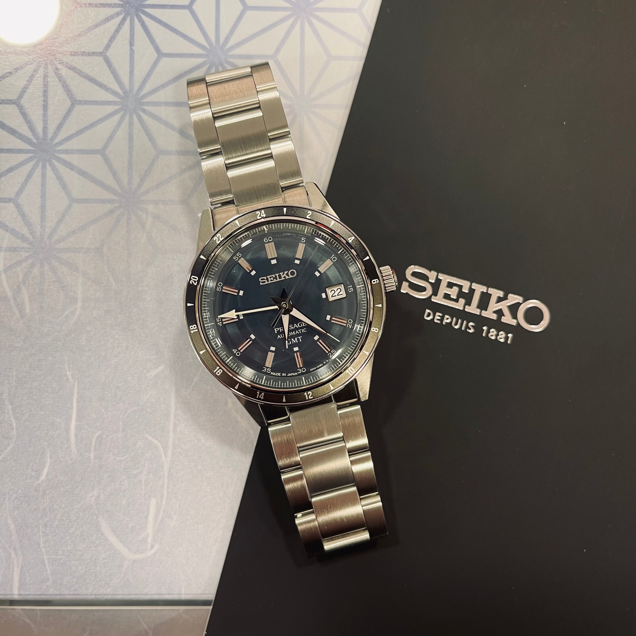 Montre automatique Seiko
cadran BLEU
Horlogerie japonaise
Mouvement mécanique
Design élégant
Montre pour homme
Verre Hardlex
Étanchéité
Bracelet en acier inoxydable
Seiko 5
Prospex
Presage
Montre de luxe abordable
Précision japonaise