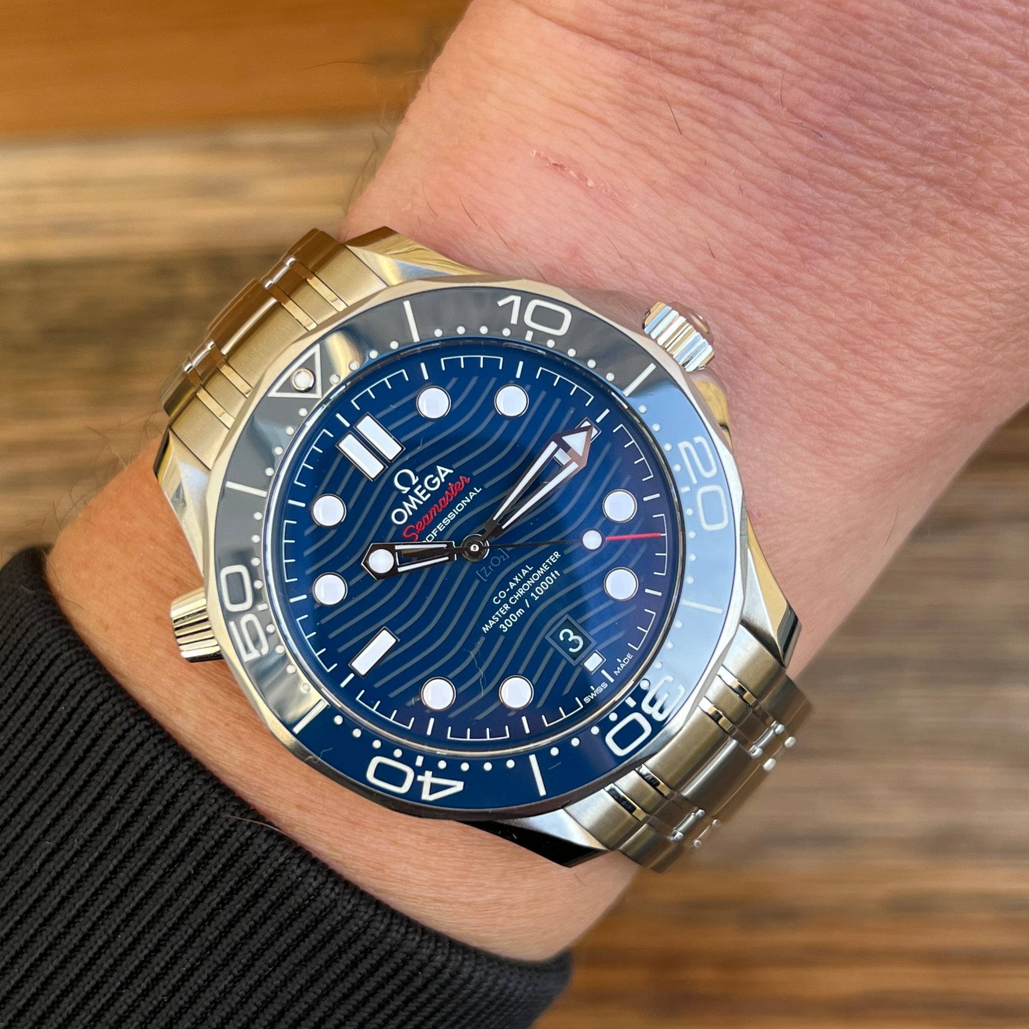 Omega seamaster Diver 300 blue