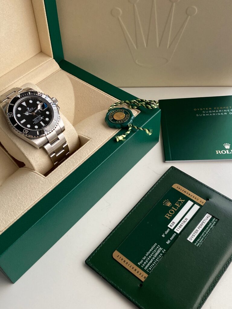 Rolex Submariner Date 116610LN-.