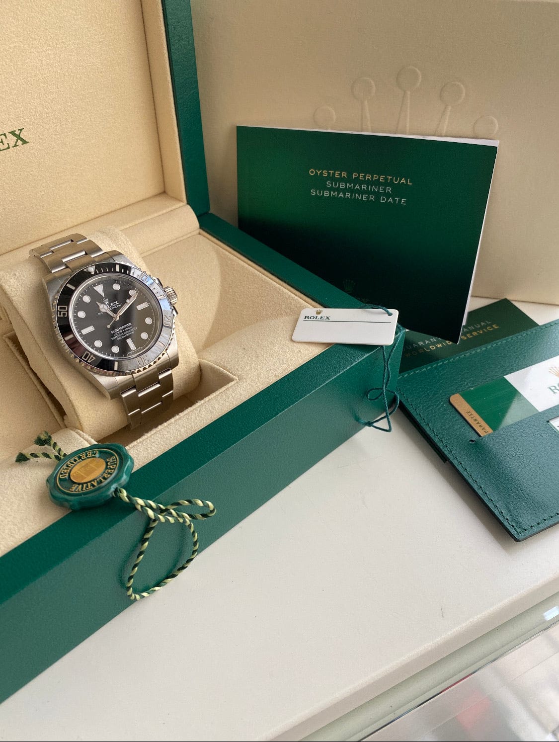 Rolex Submariner No Date 114060. Rolex Submariner No Date 114060..