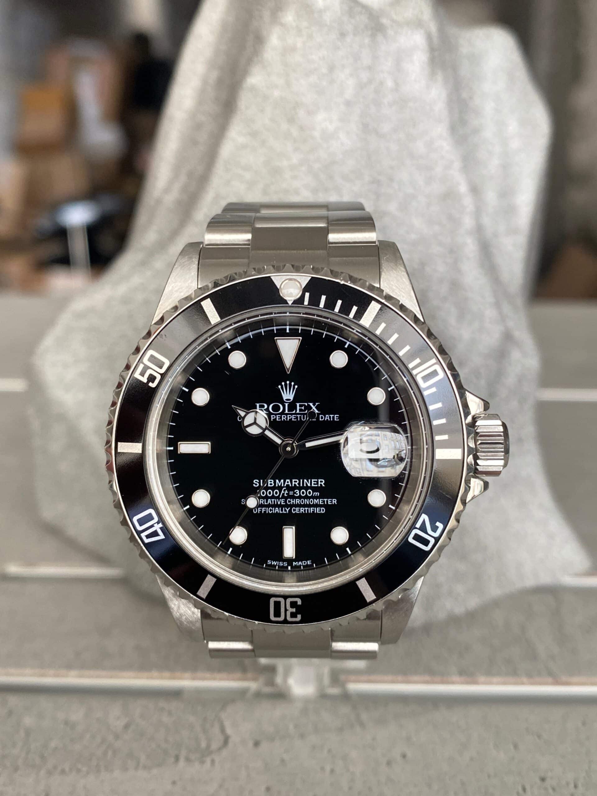 Rolex Submariner Date ref 16610 Rolex Submariner Date ref 16610.
