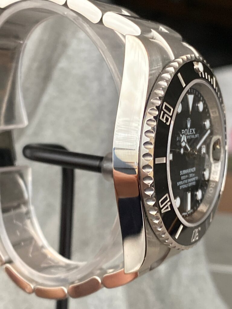 Rolex Submariner Date 116610LN-.