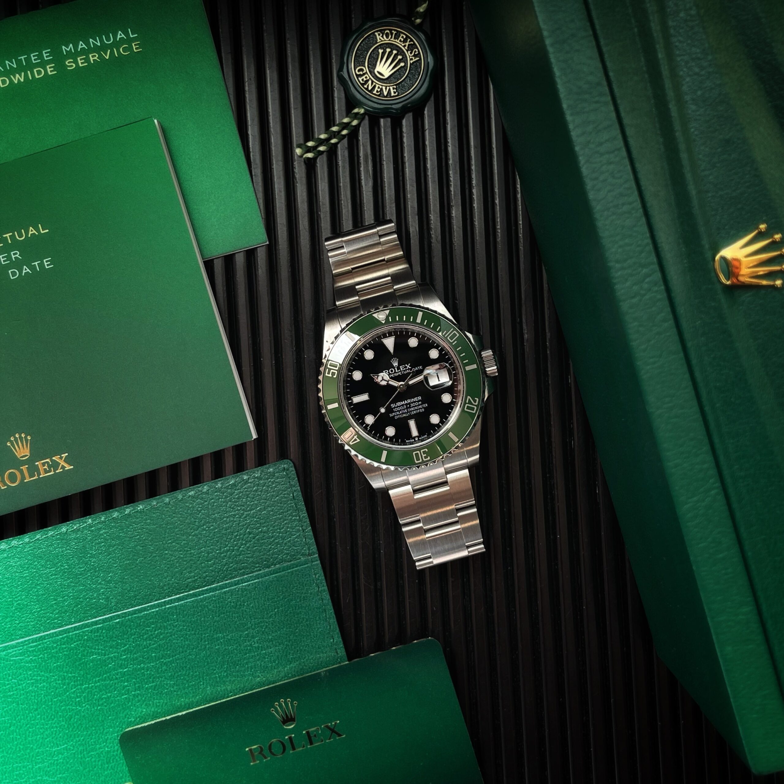 Rolex Submariner Date 126610LV “Starbucks”