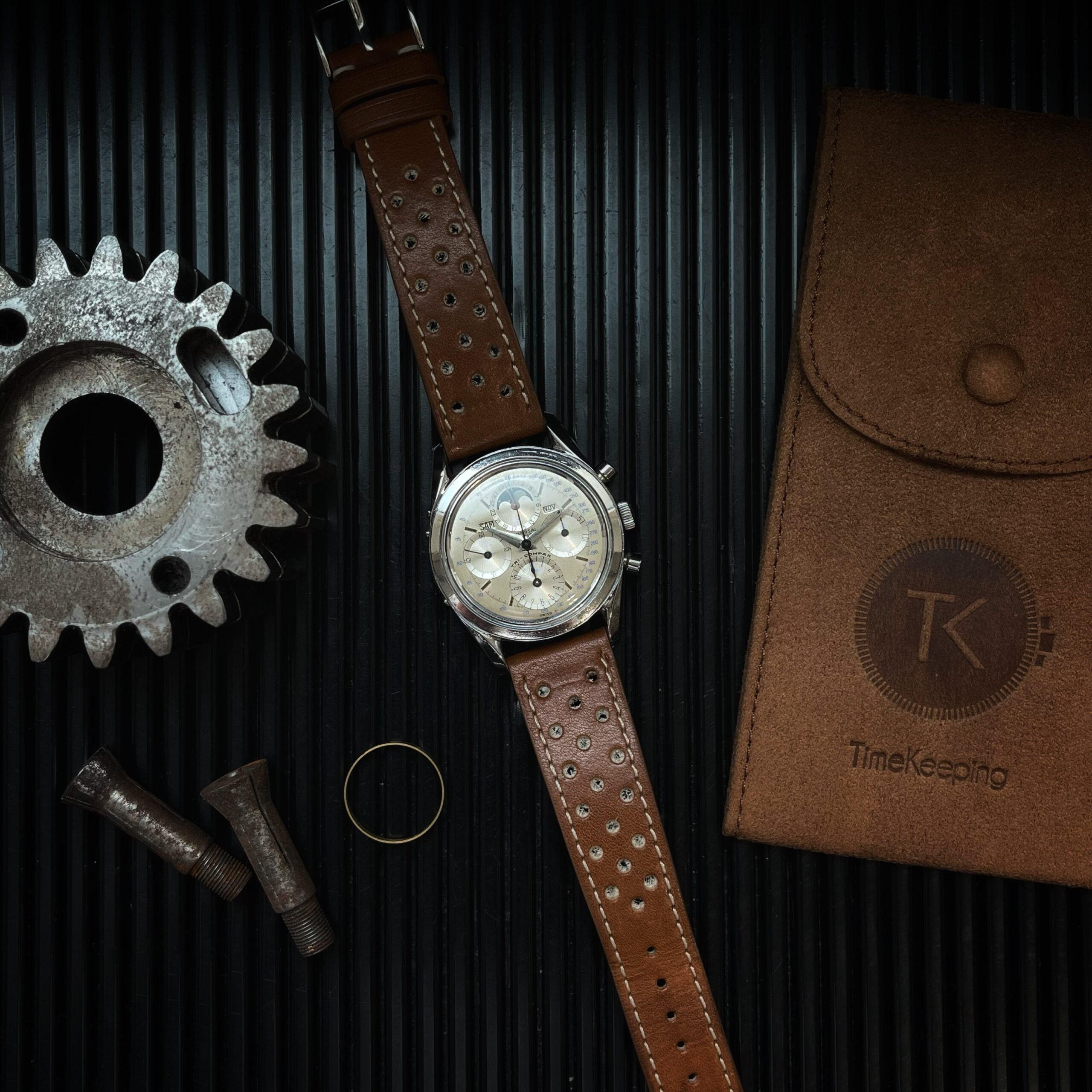 Chrono Universal Tri-Compax