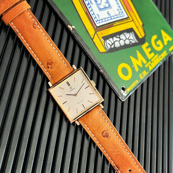 Omega De ville Square