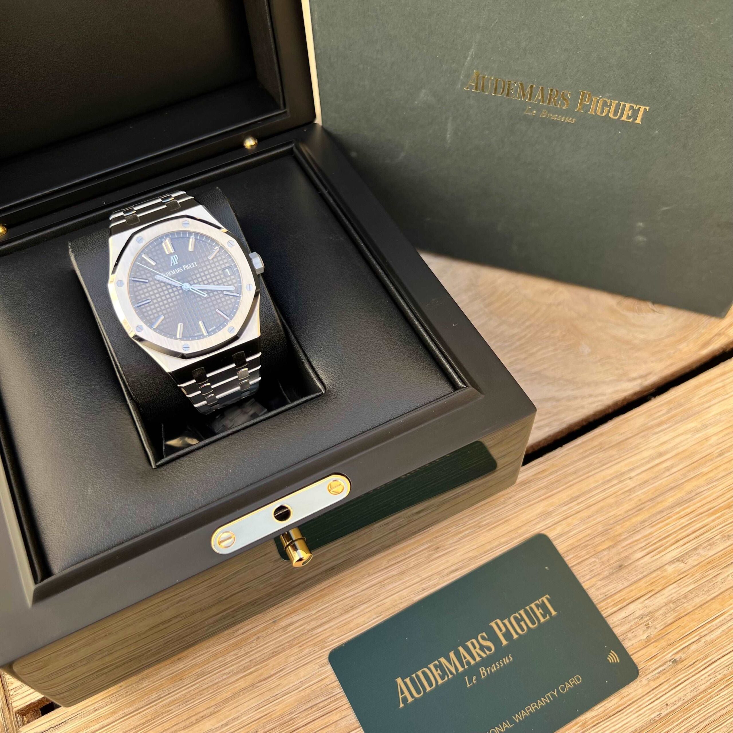 Audemars Piguet Royal Oak 15500ST-.