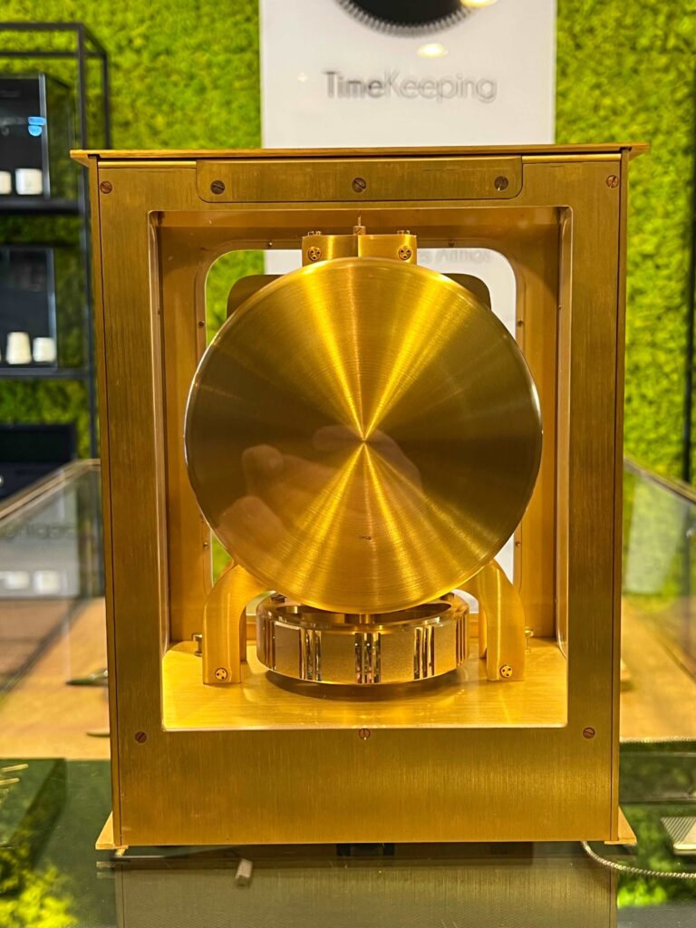 Atmos de Jaeger Lecoultre « Colani ».