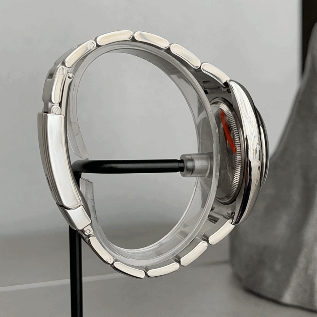 Rolex Oyster Perpetual 114200..