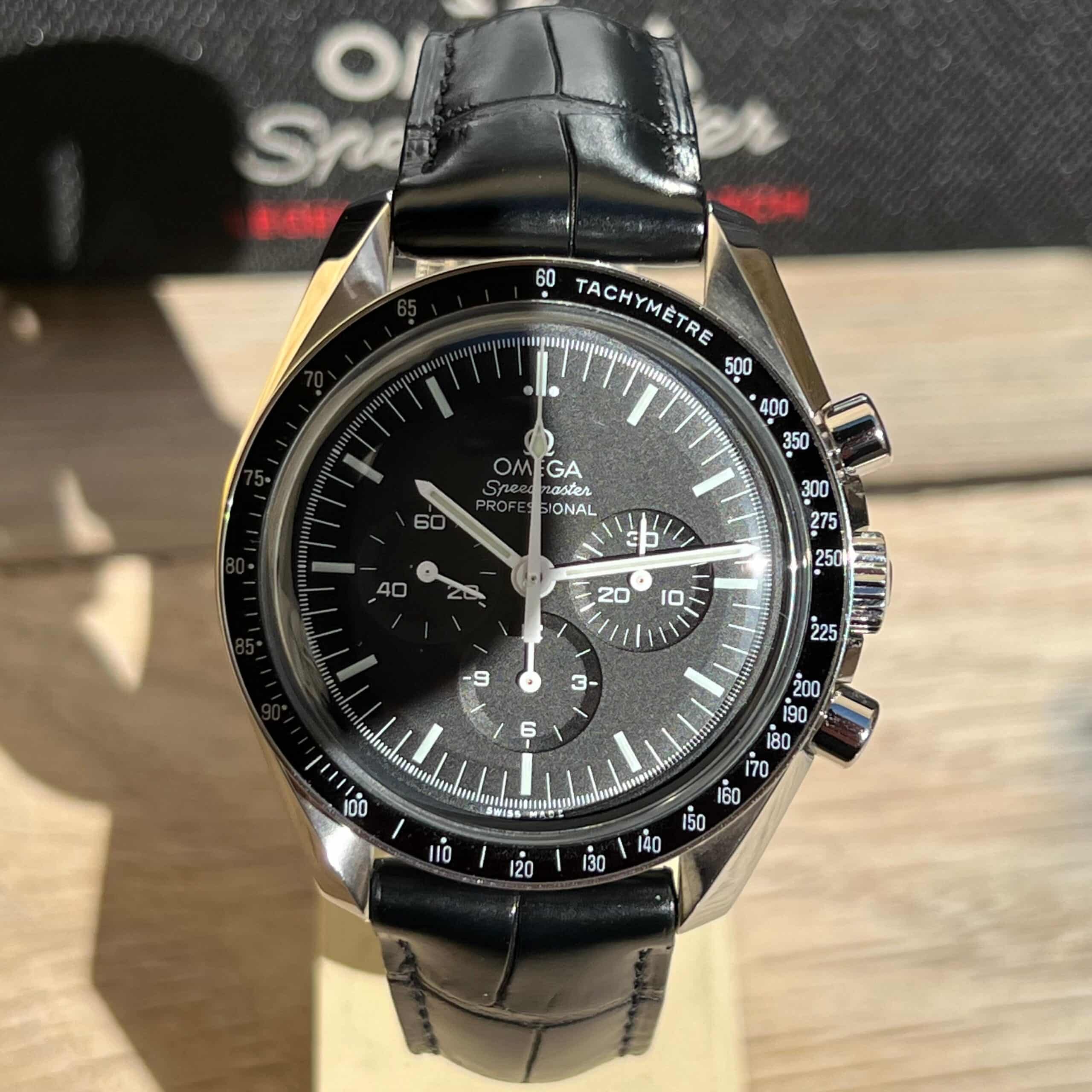 Omega Speedmaster Moonwatch- Omega Speedmaster Moonwatch-.