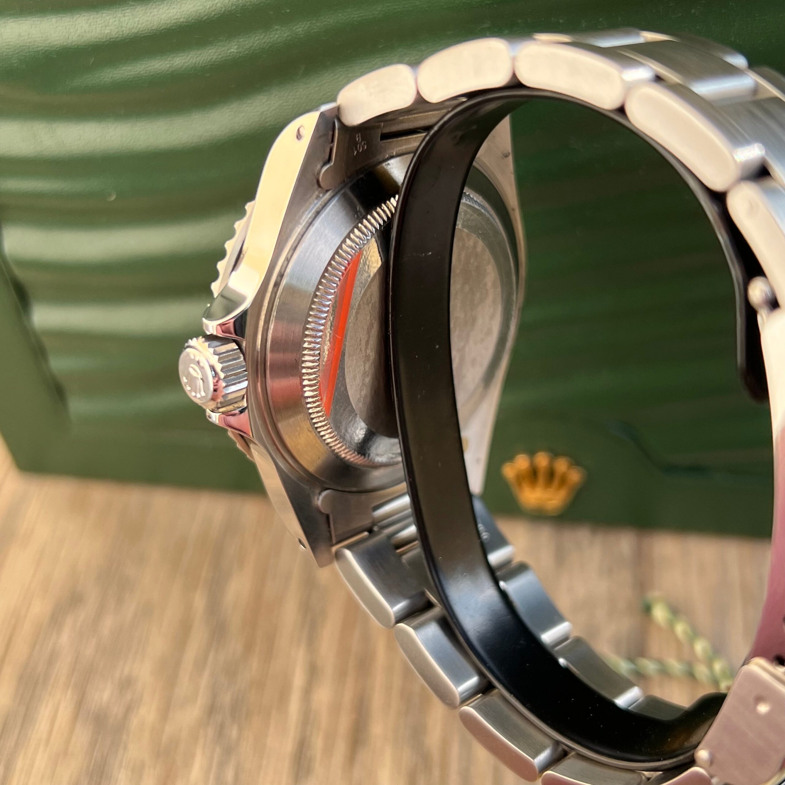 Rolex Submariner no-date 14060M Cosc-