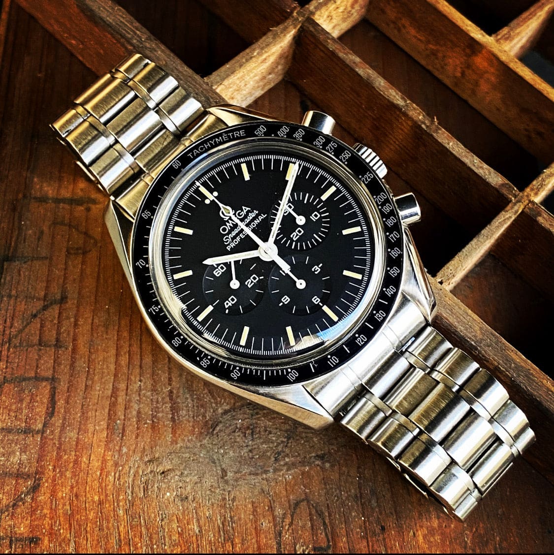 Omega Speedmaster Moonwatch – Omega Speedmaster Moonwatch -.