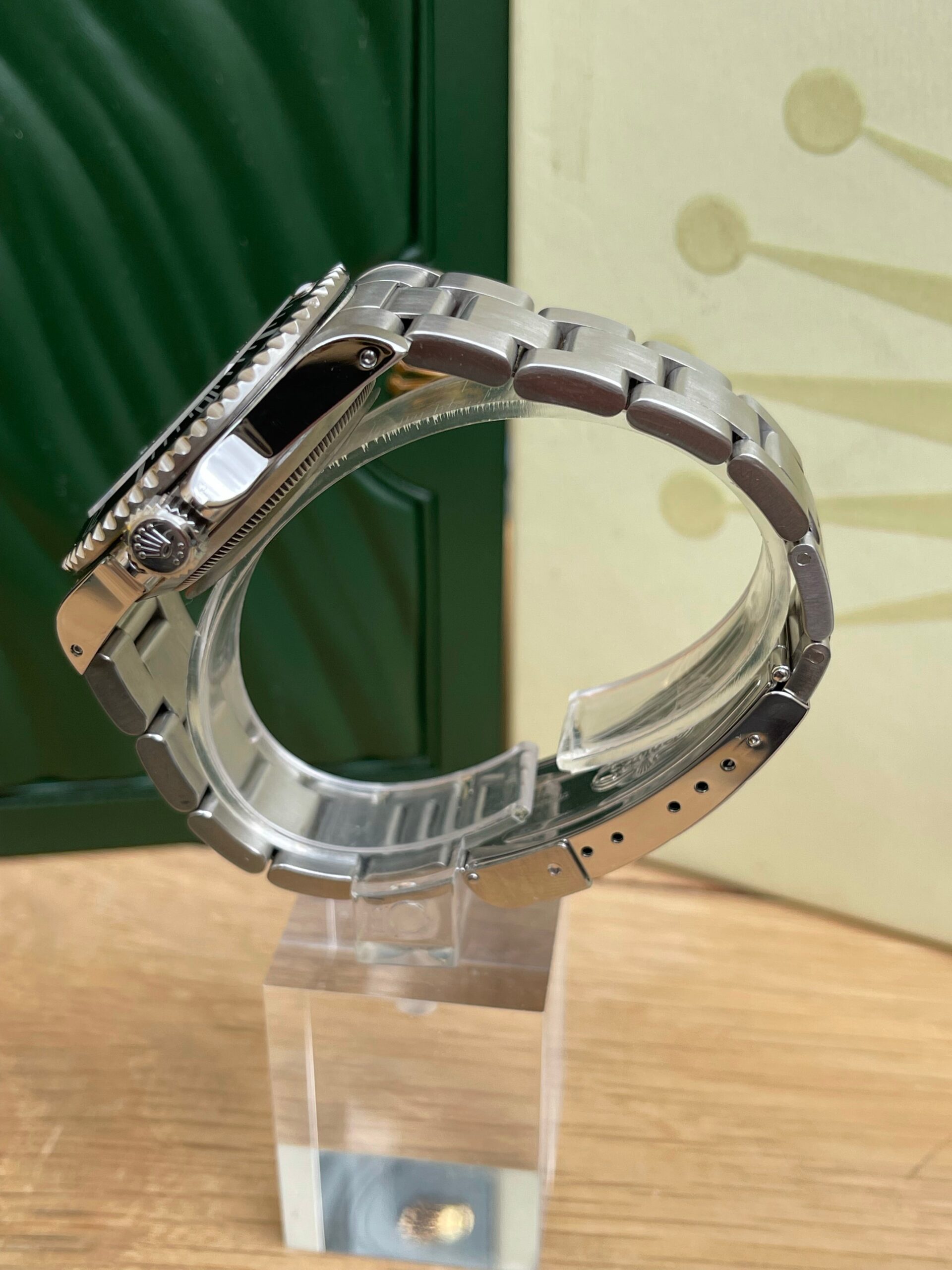 Rolex Submariner no-date 14060M Cosc.