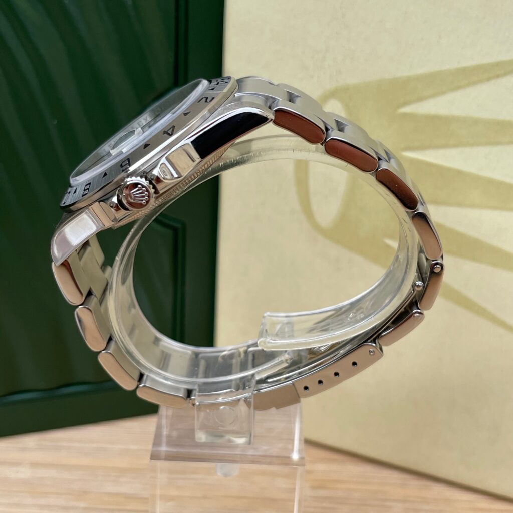 Rolex Explorer II 16570-.