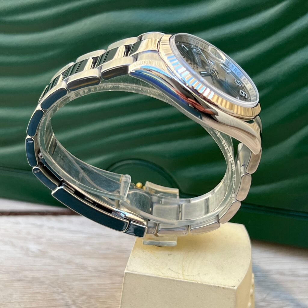 Rolex Datejust 36 Silver -.