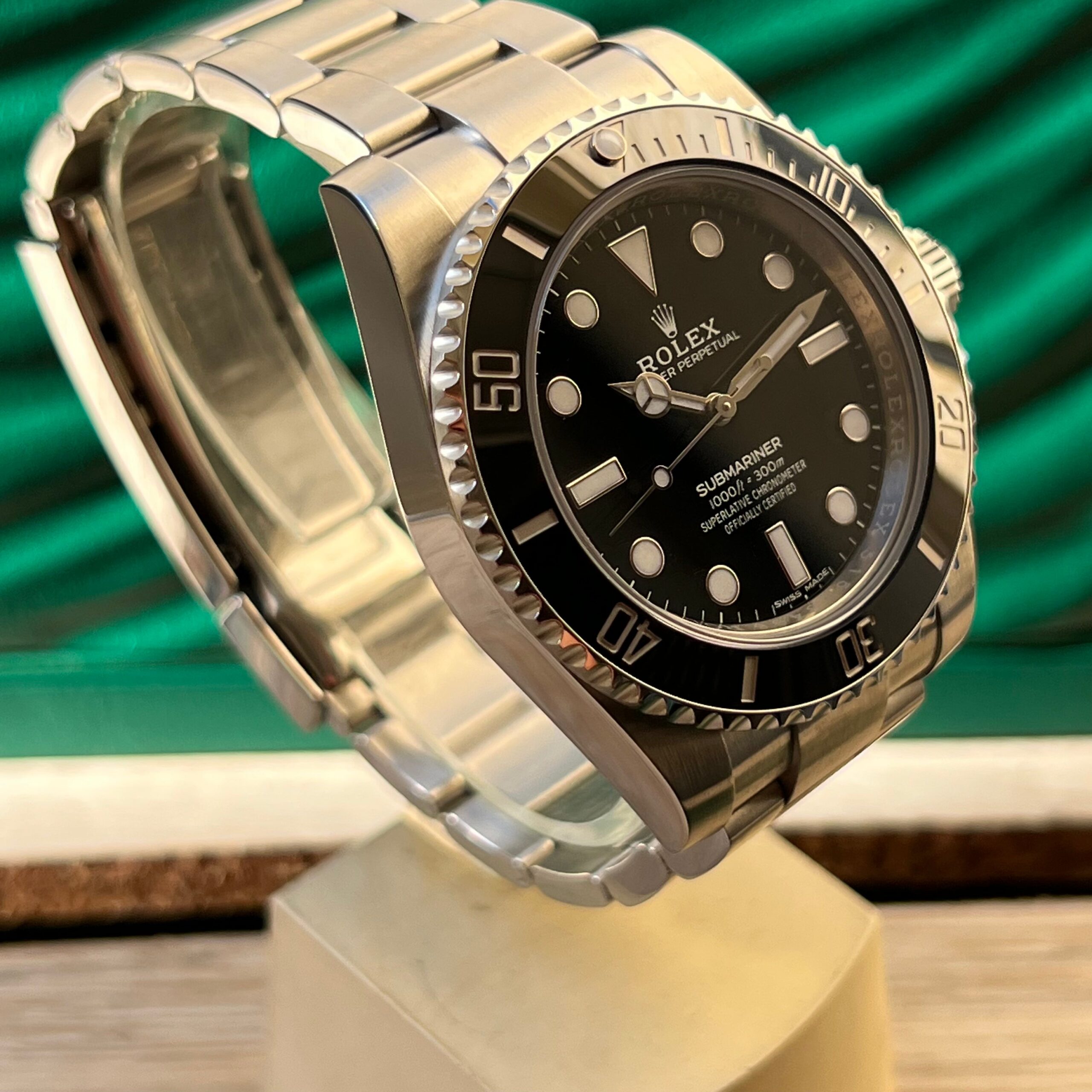 Rolex Submariner No Date 114060..