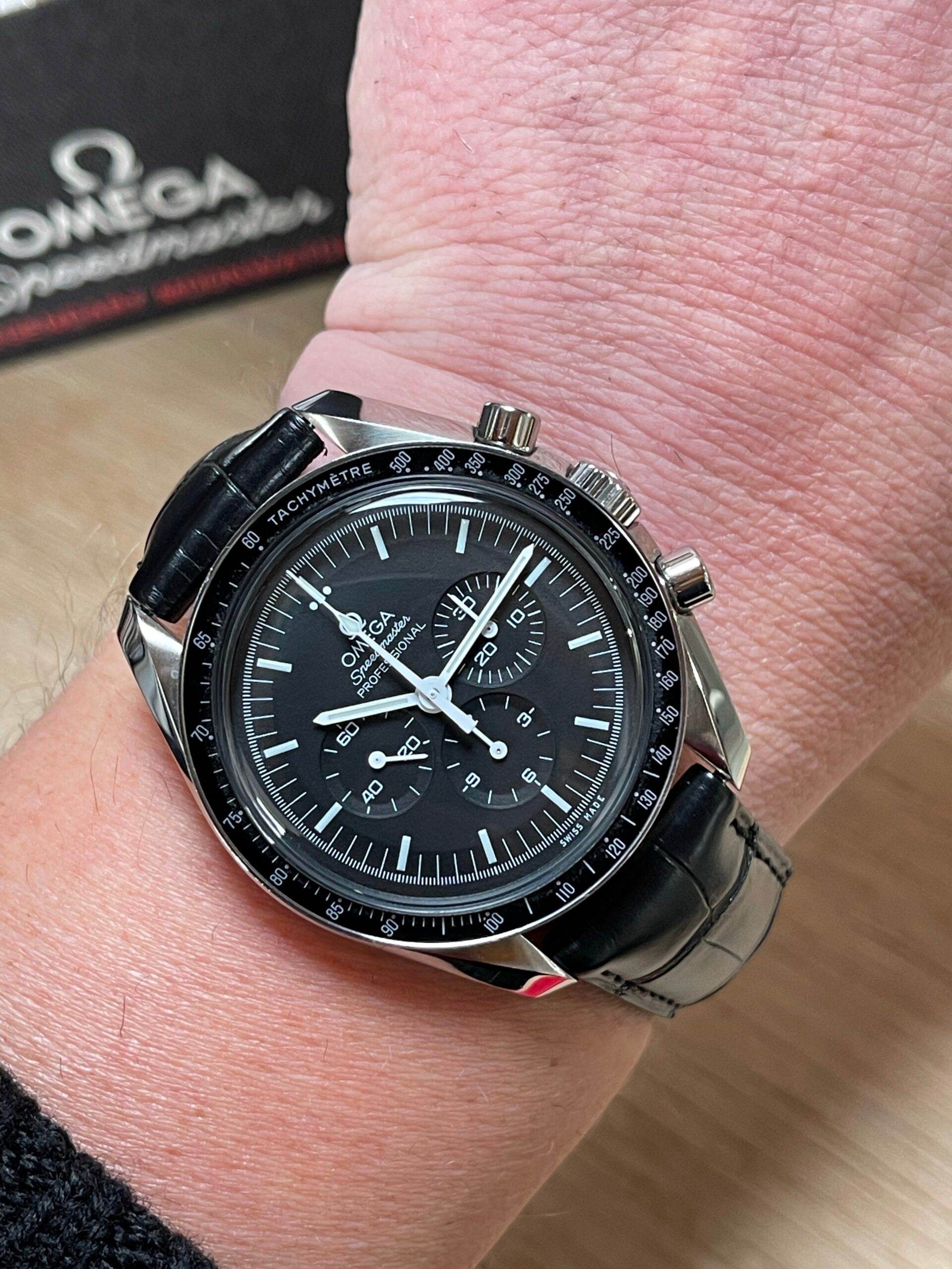 Omega Speedmaster Moonwatch-.