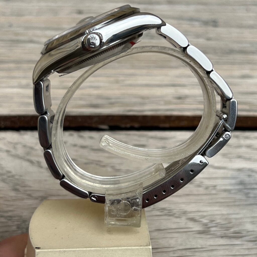 Rolex oyster Date 15200..