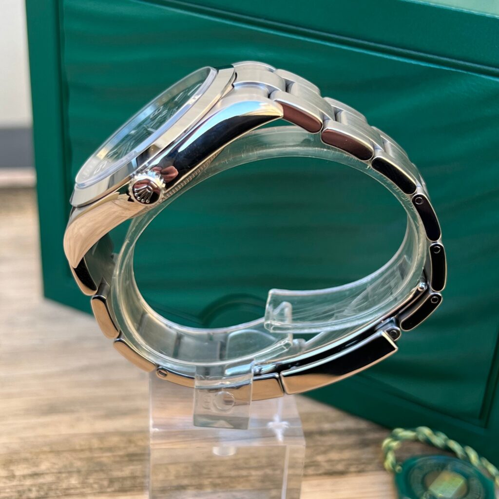 Rolex Explorer 39mm MK2-.