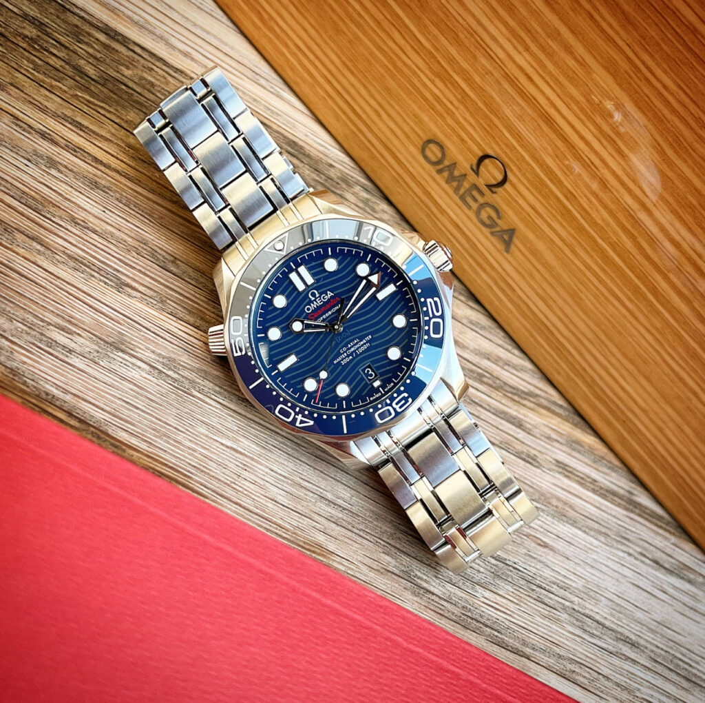 Omega seamaster Diver 300 blue