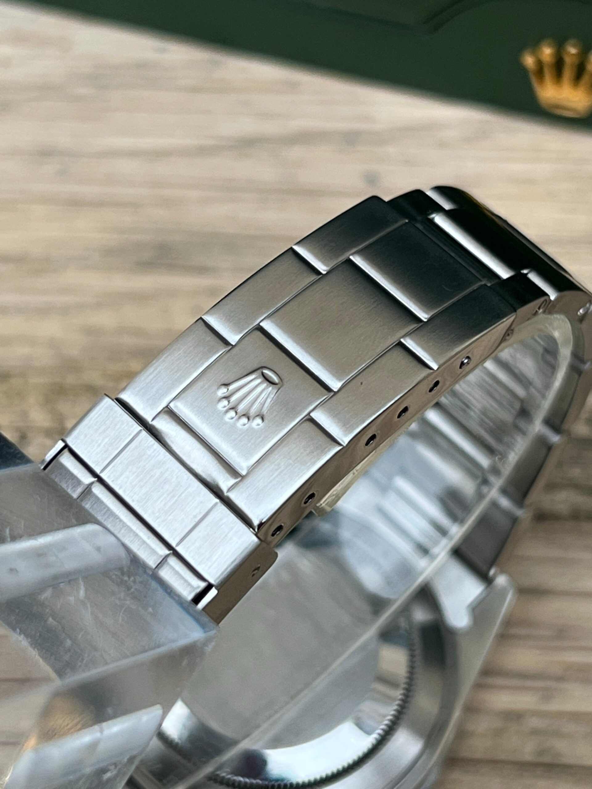 Rolex Submariner no-date 14060M.