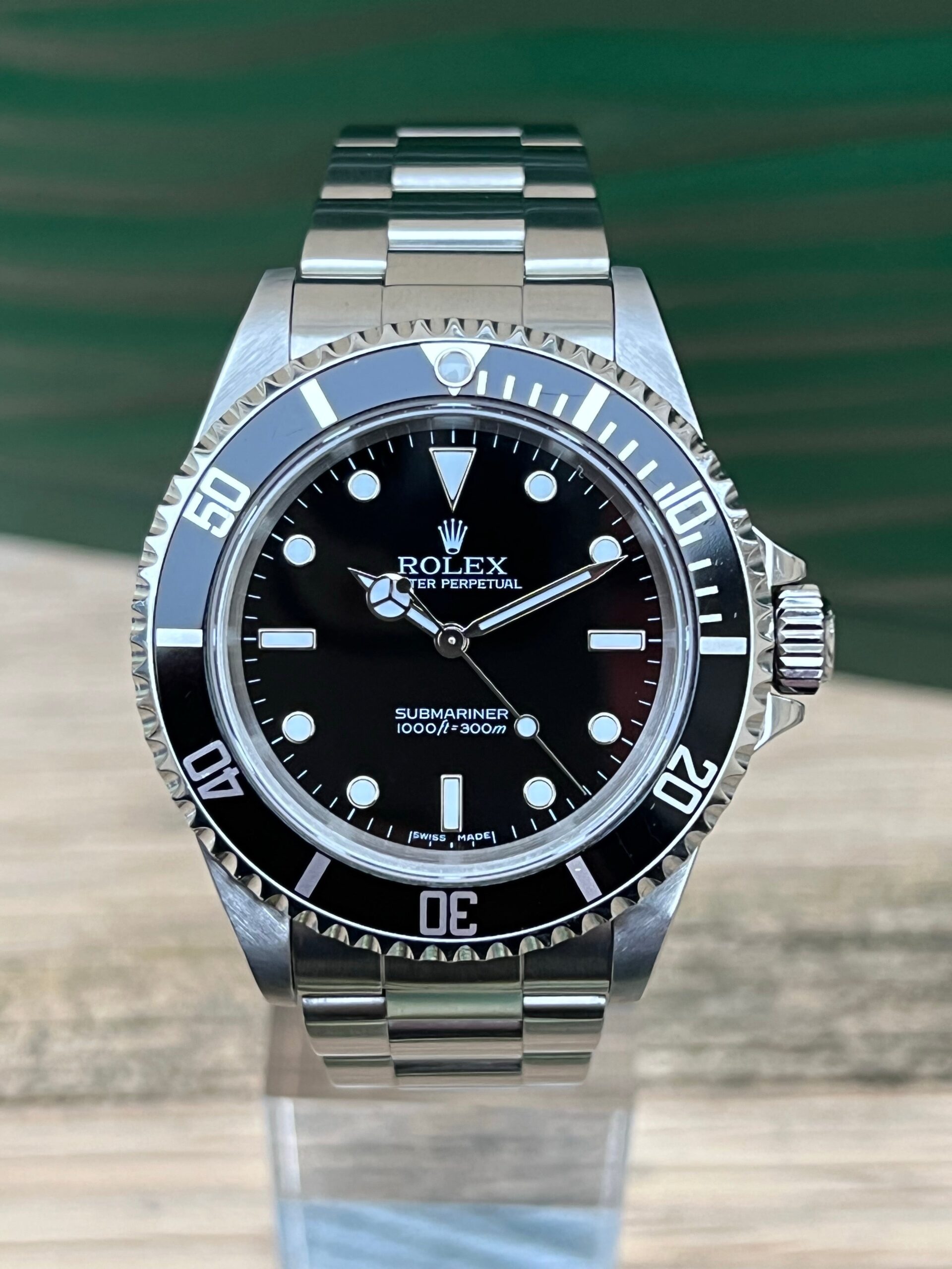 Rolex Submariner no-date 14060M.