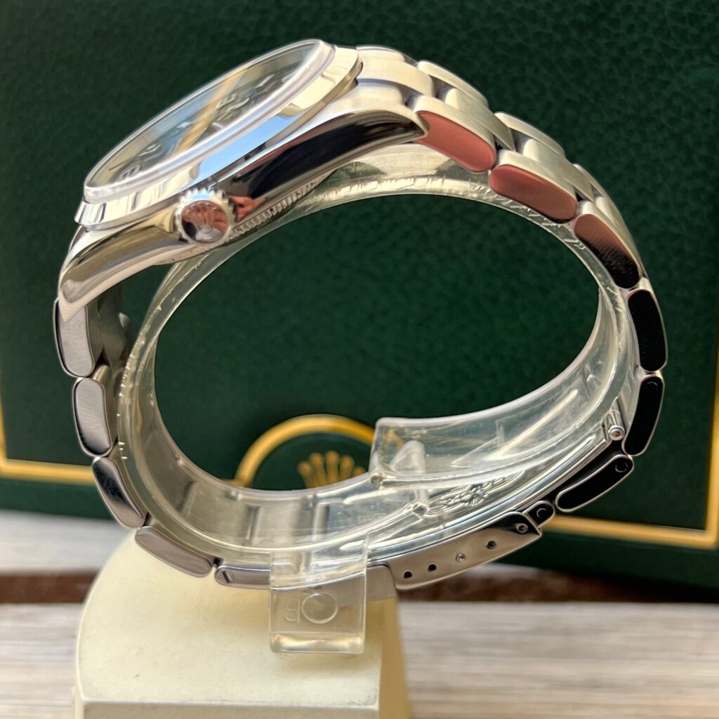 Rolex Explorer 36mm 114270-.