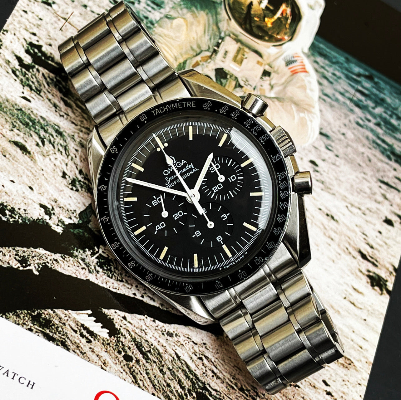 Omega Speedmaster Moonwatch -.