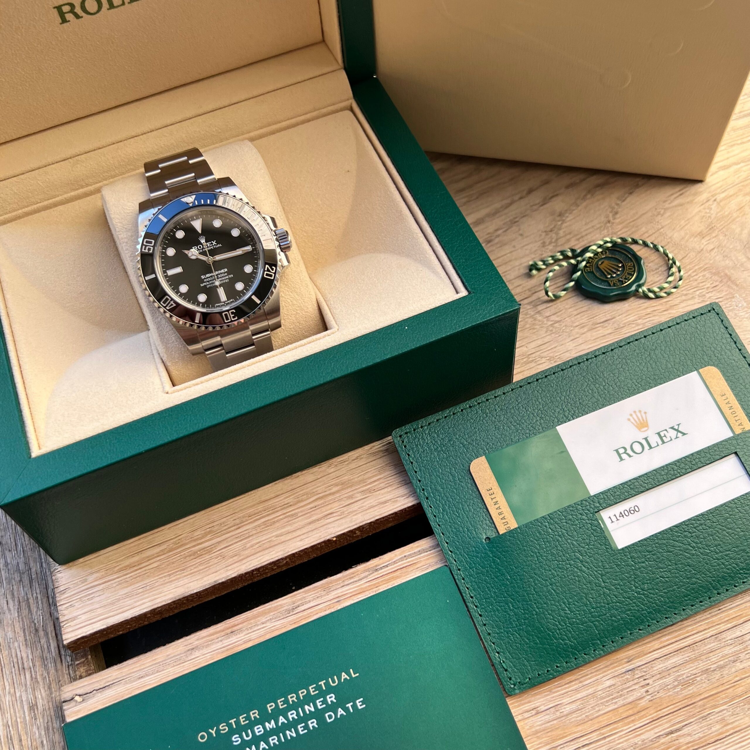 Rolex Submariner No Date 114060..