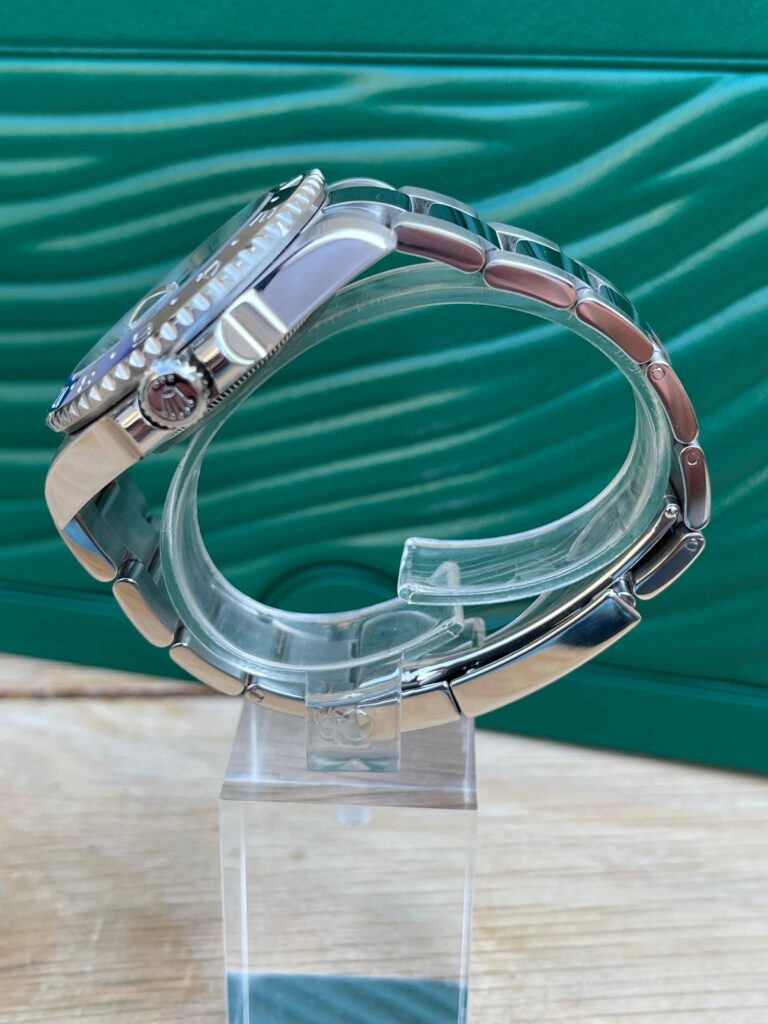 Rolex Gmt-Master II Date 116710 BLNR.