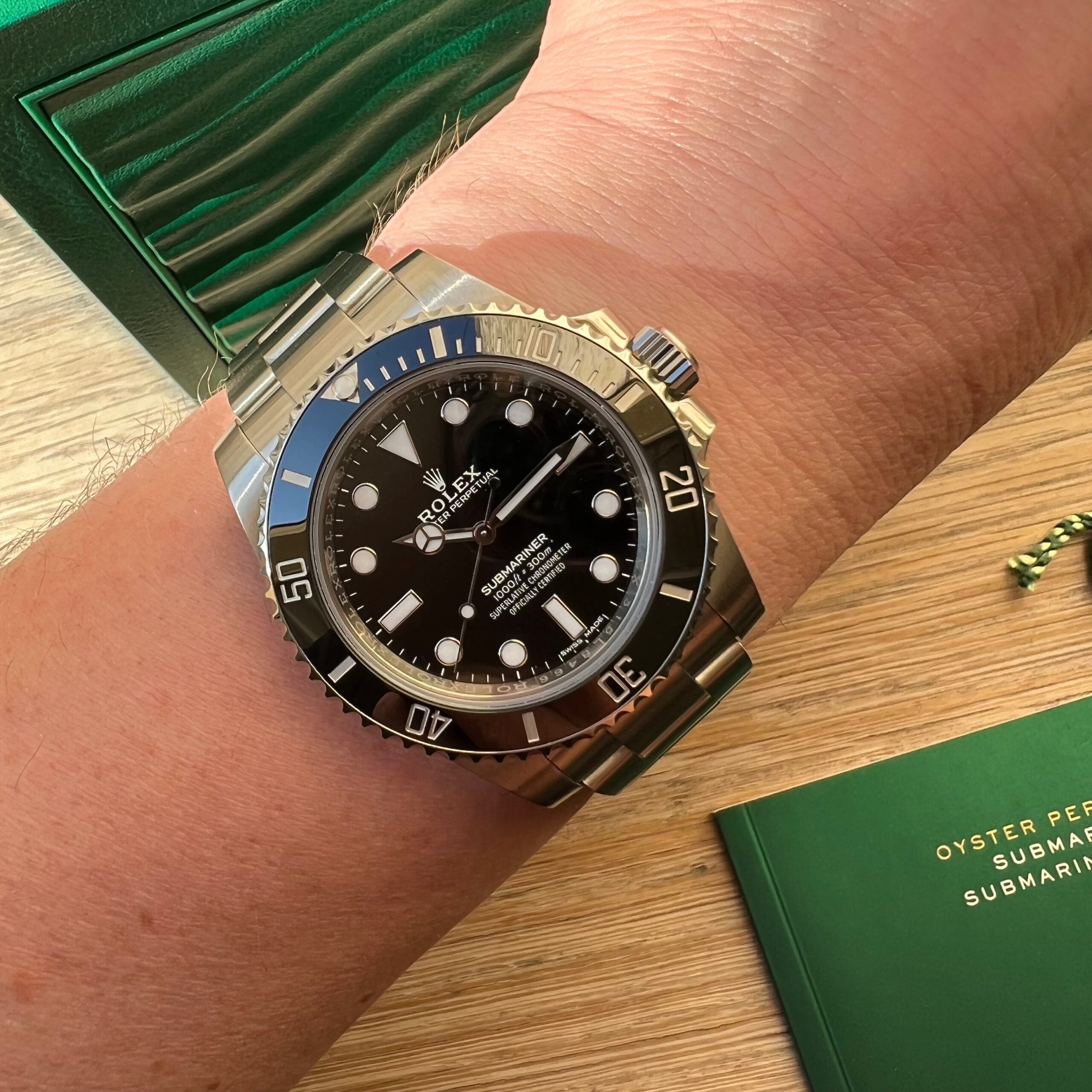 Rolex Submariner No Date 114060..