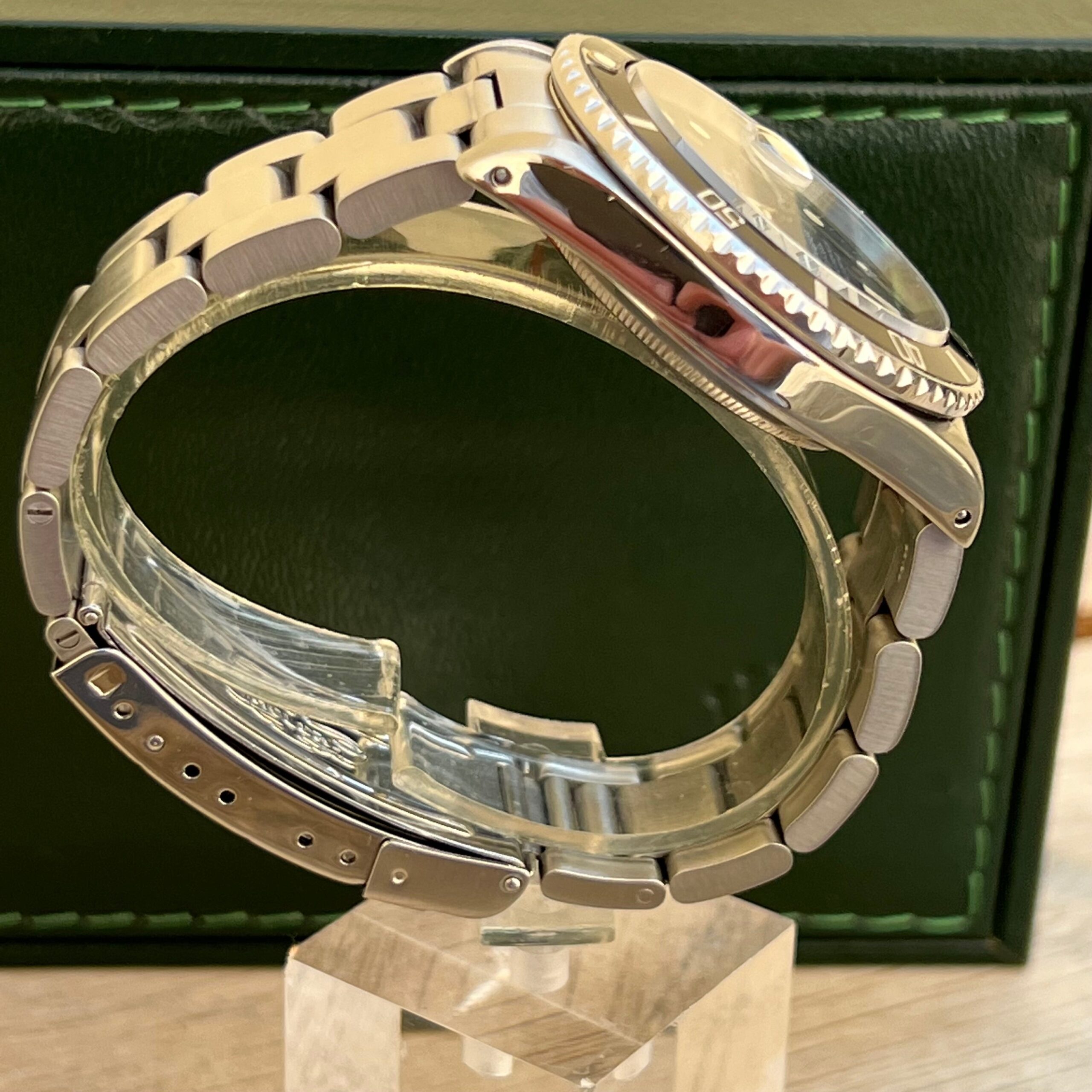 Rolex Submariner Date ref 16800..