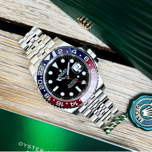 Rolex Gmt-Master II 126710 BLRO.