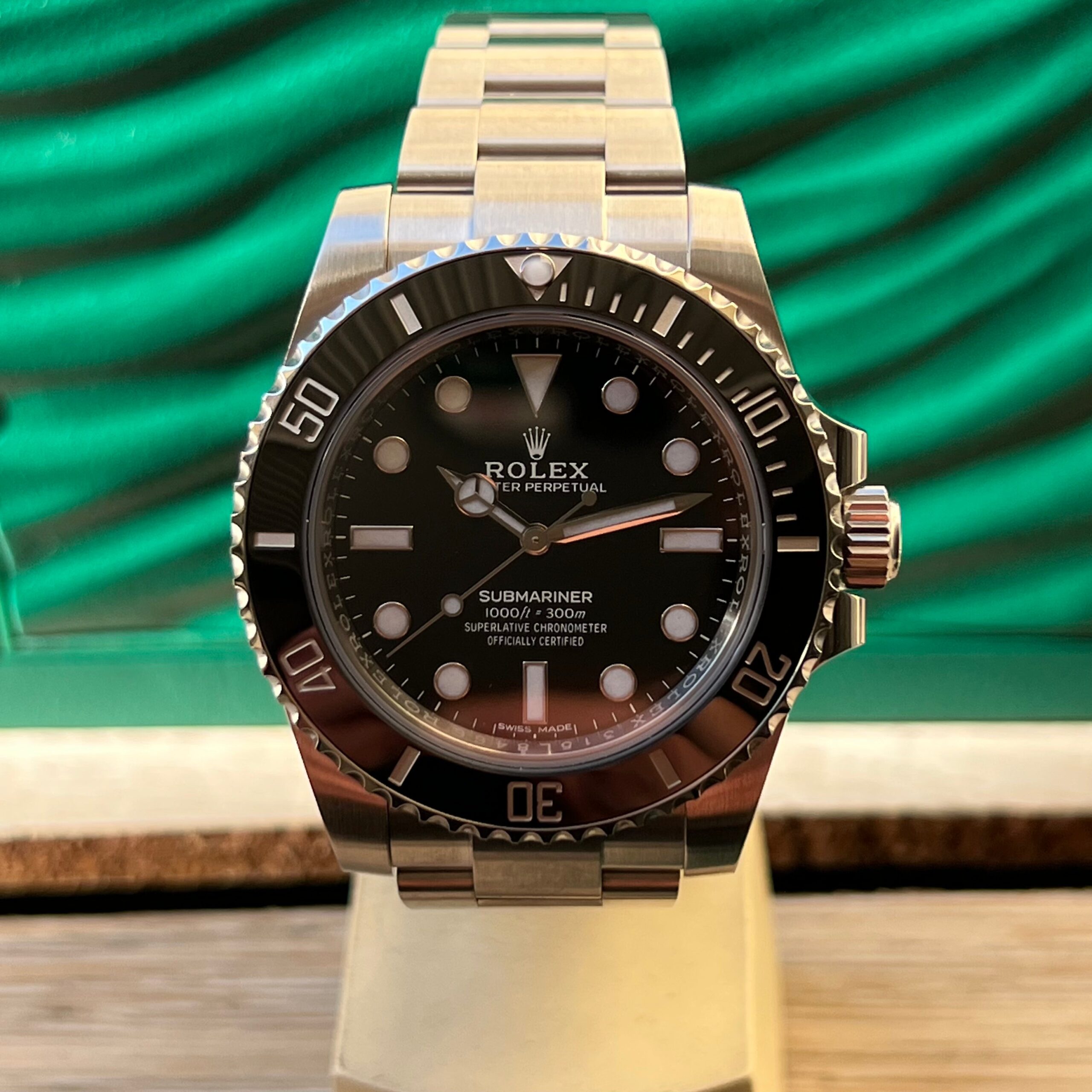 Rolex Submariner No Date 114060..