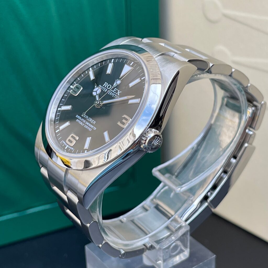 Rolex Explorer 39mm..
