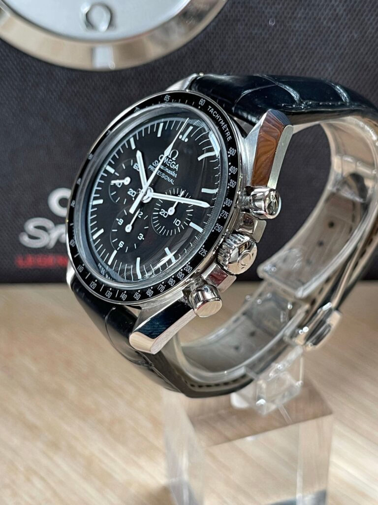 Omega Speedmaster Moonwatch-.