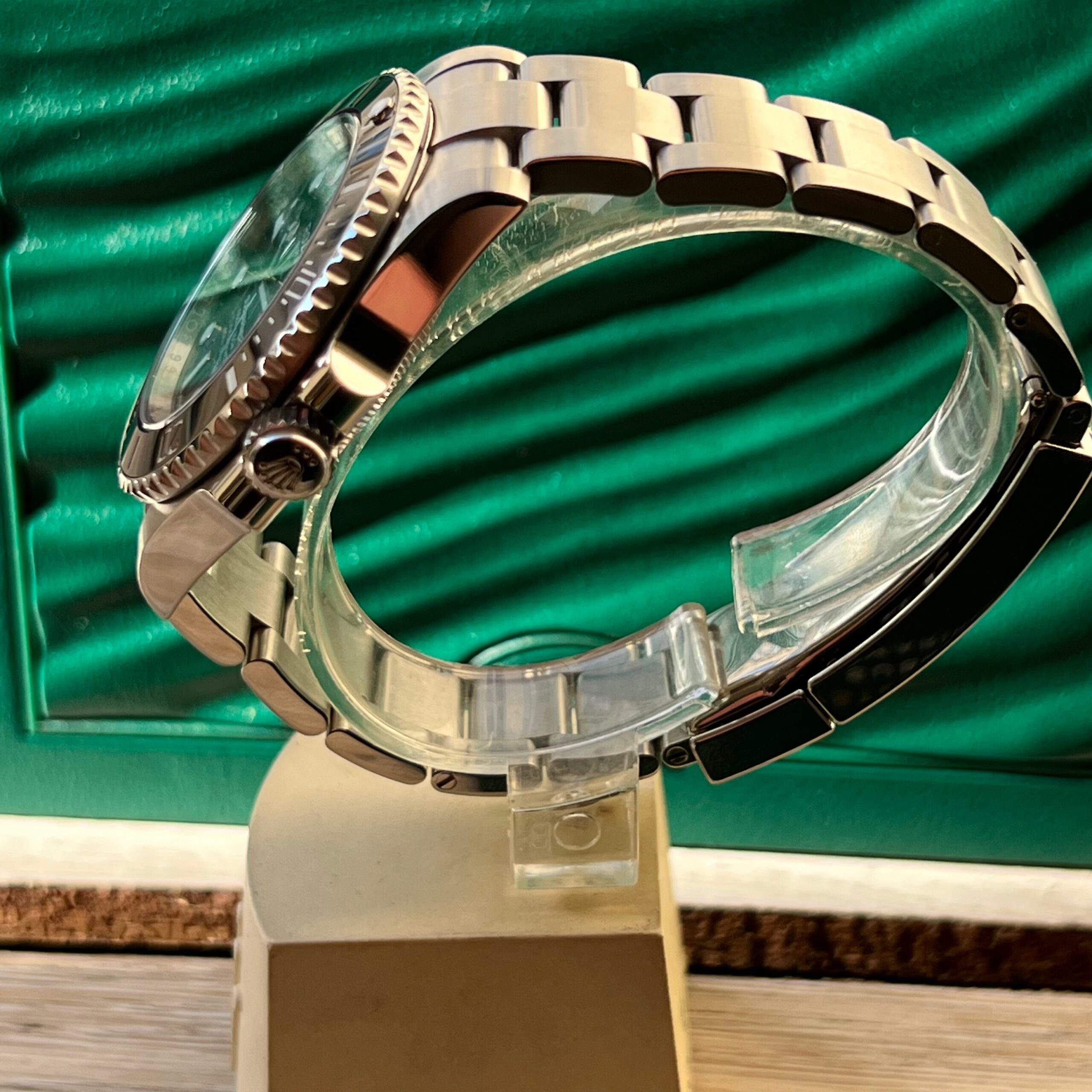 Rolex Submariner No Date 114060..