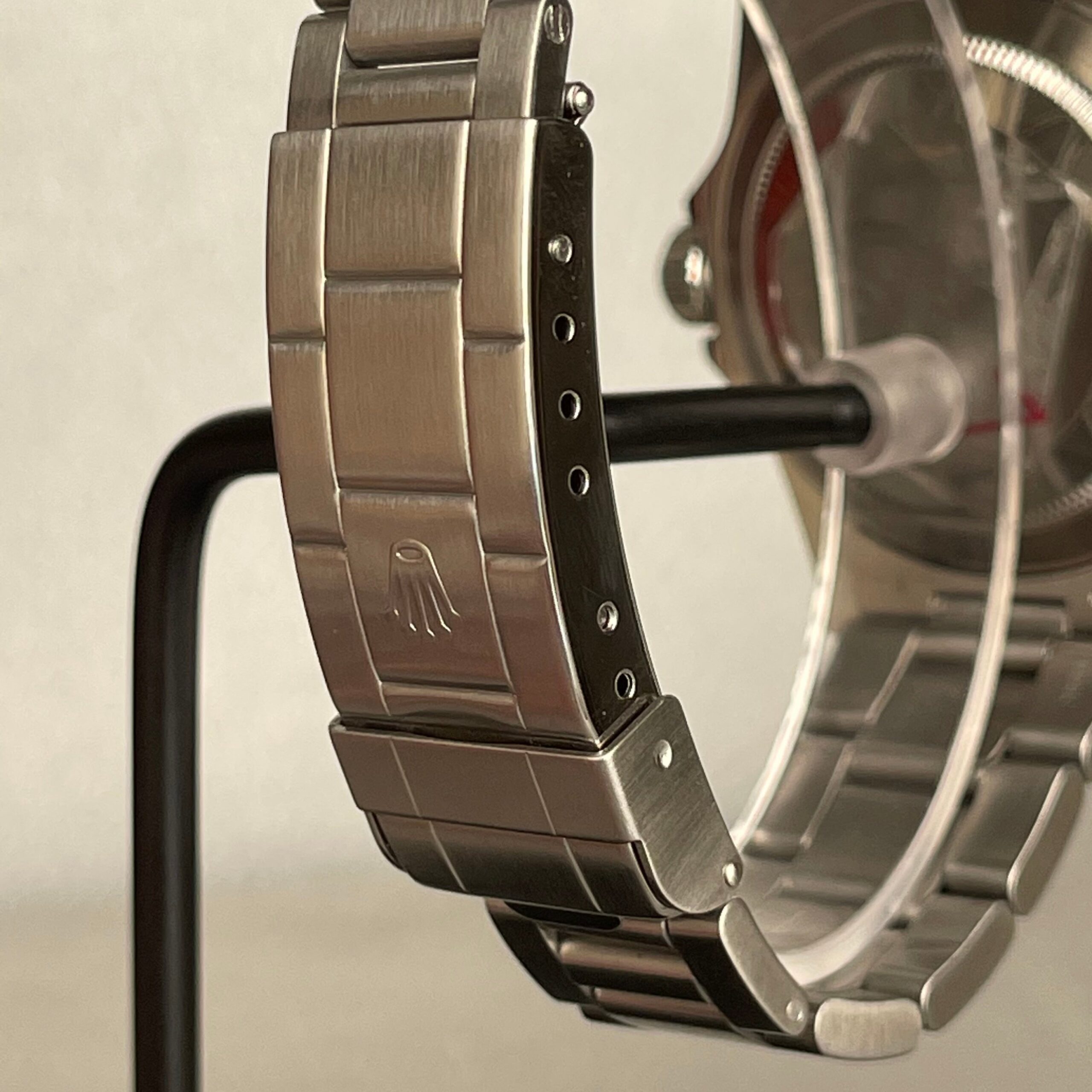 Rolex Submariner no-date 14060M.