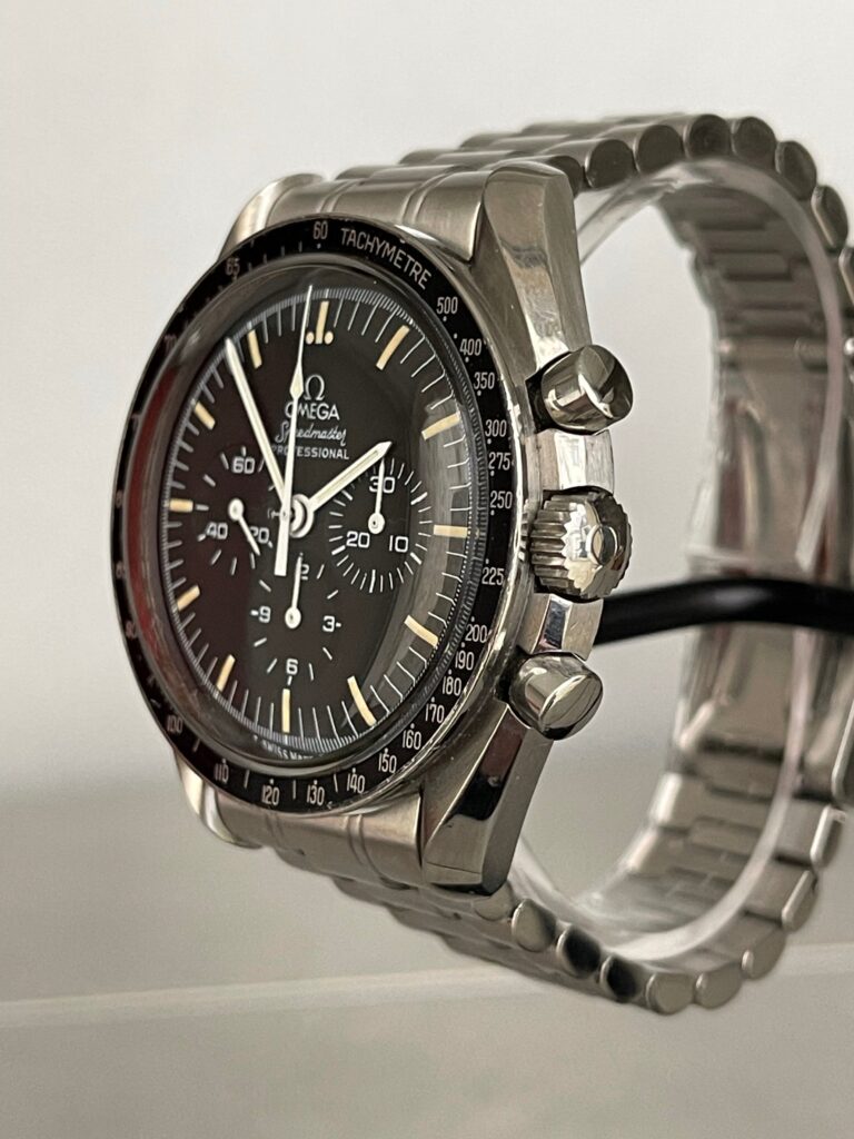 Omega Speedmaster Moonwatch -.