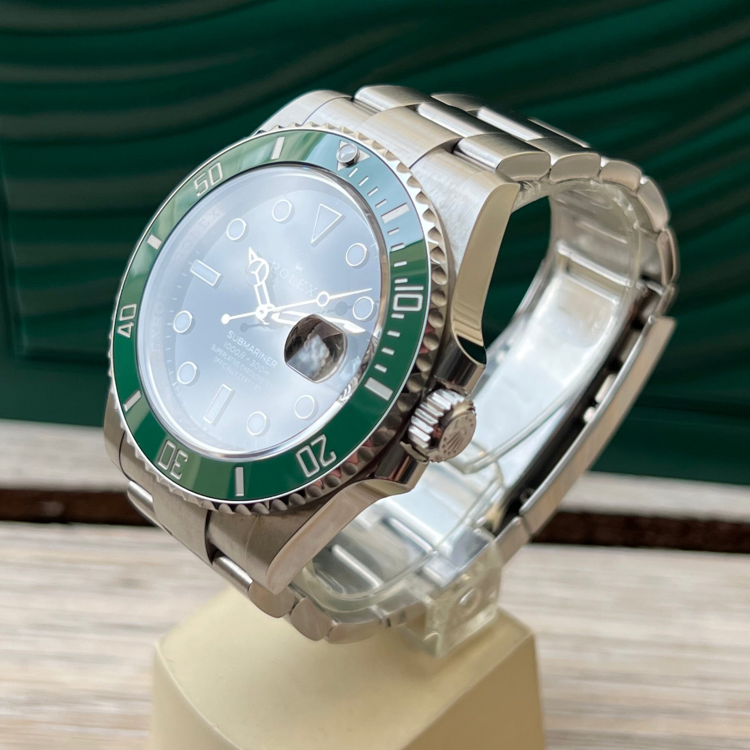 Rolex Submariner Date 126610LV..