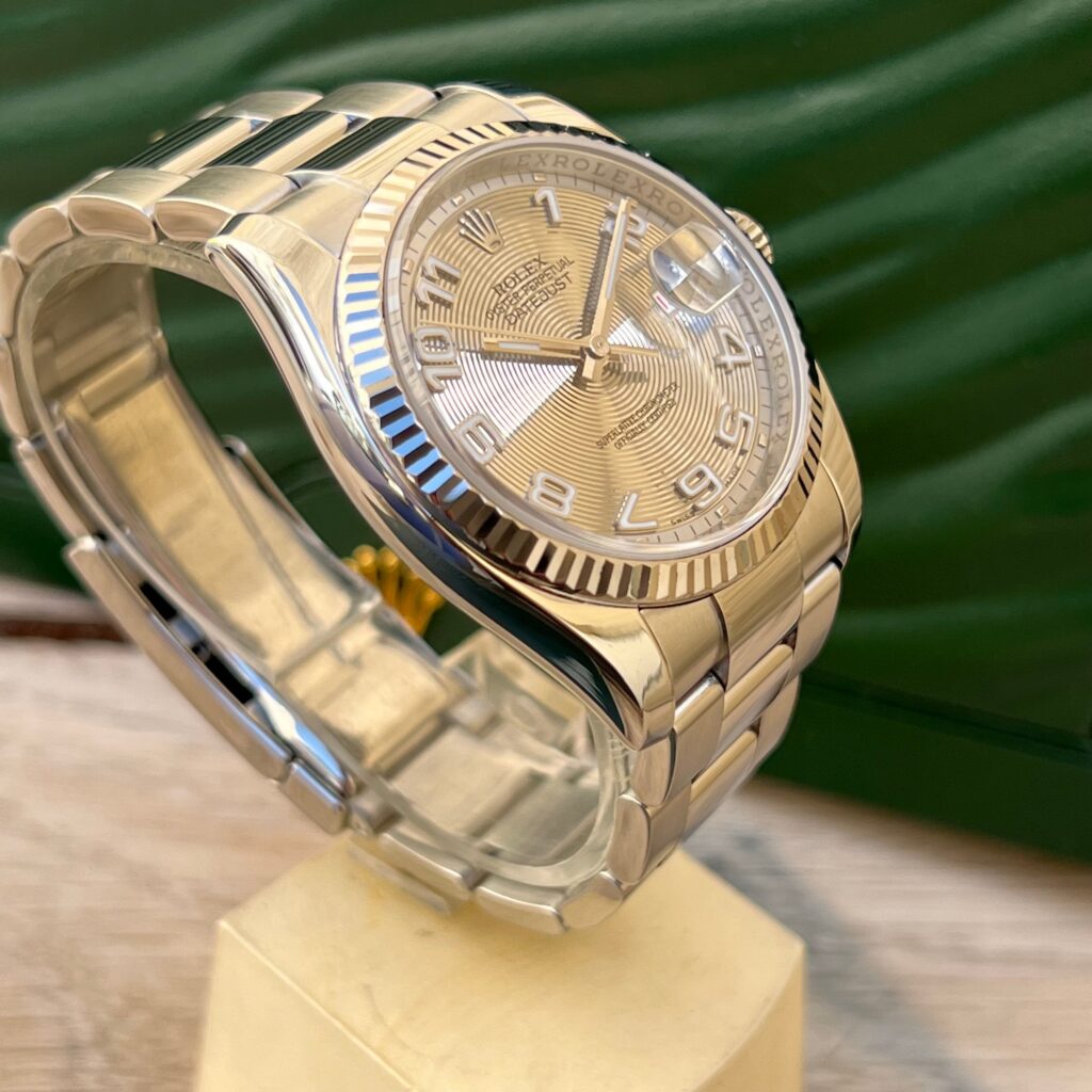 Rolex Datejust 36 Silver -.