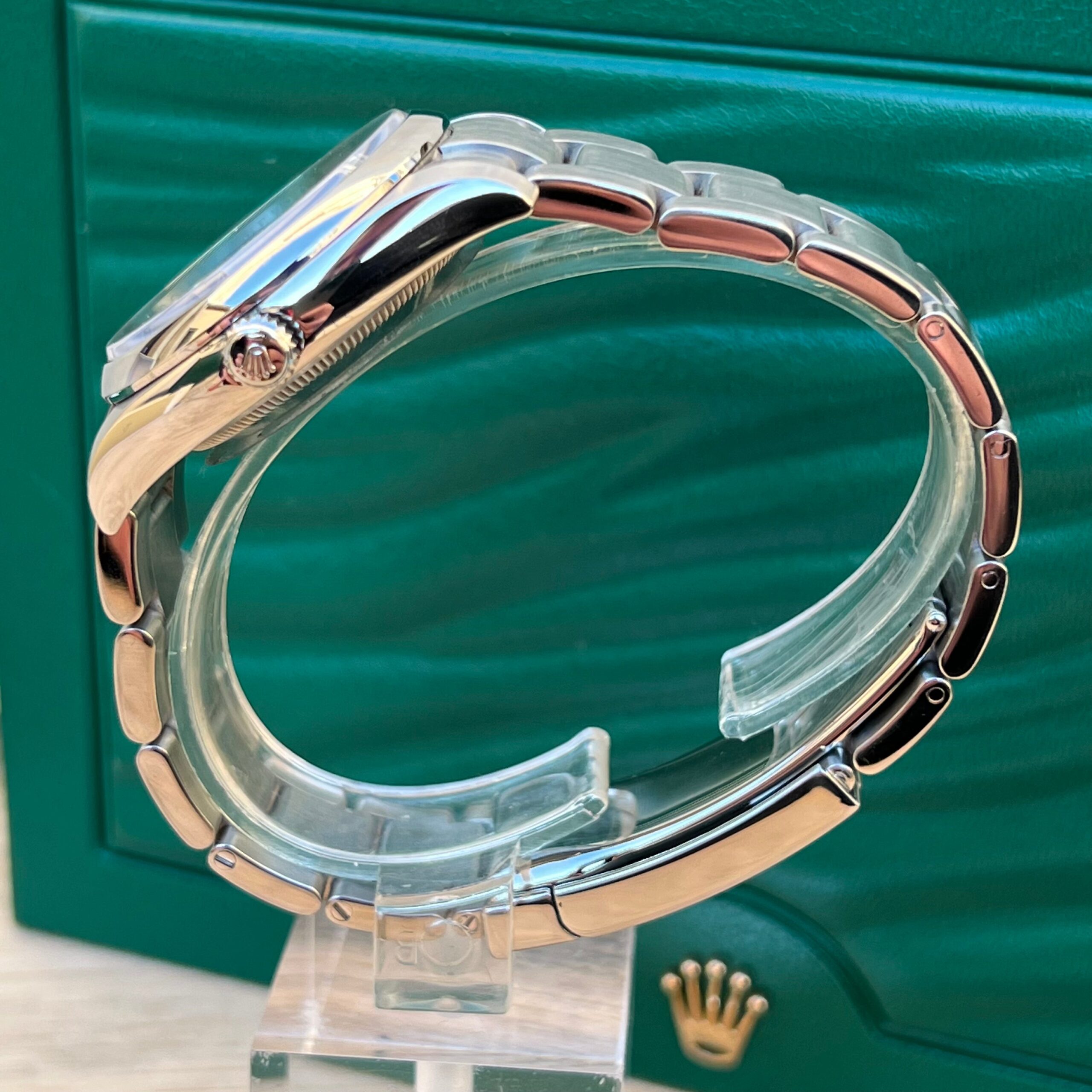 Rolex Oyster Perpetual 114200..