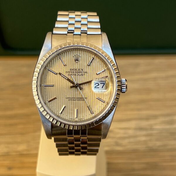 Rolex Datejust 16220.