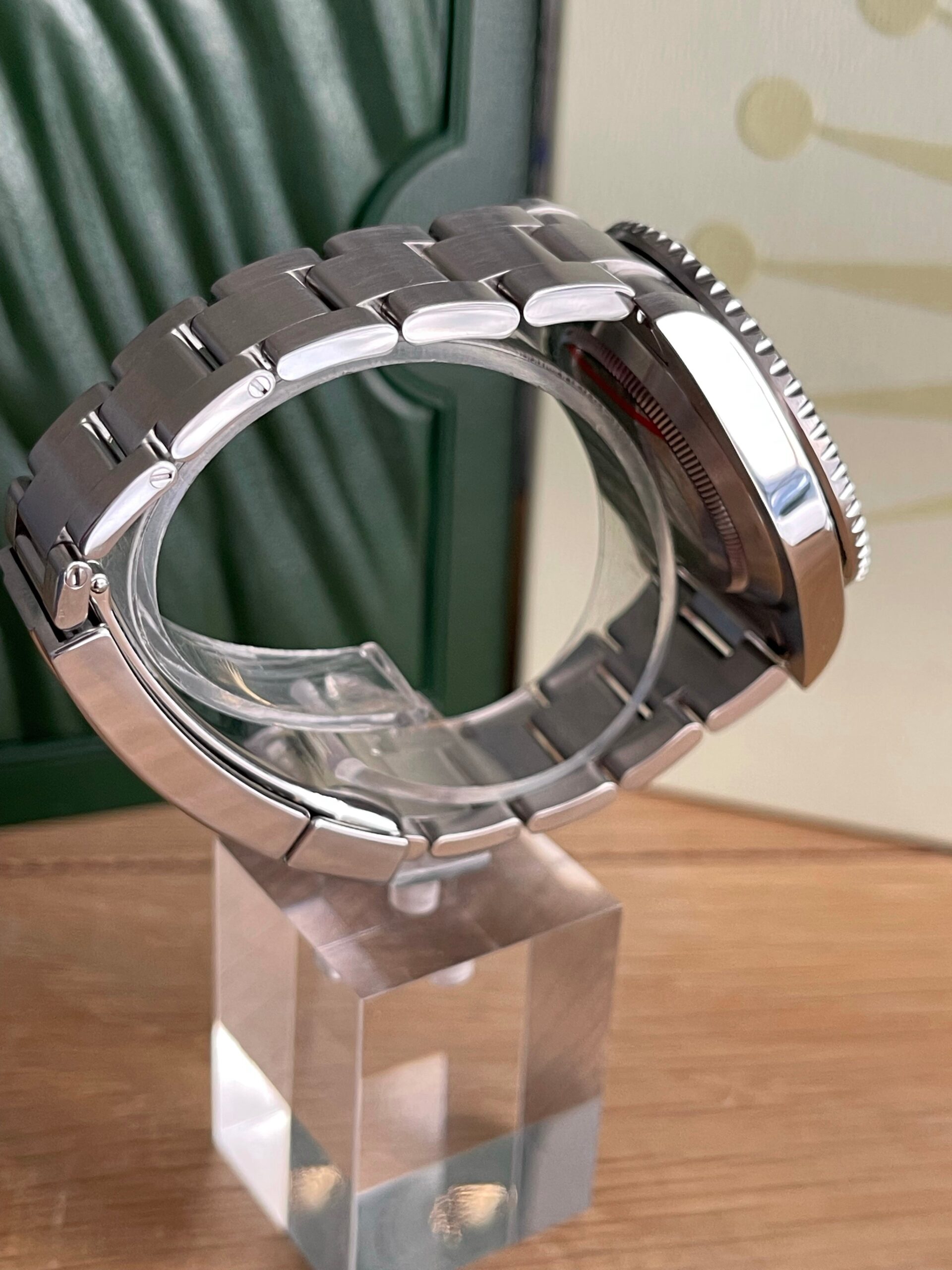 Rolex Submariner Date 116610LN-.